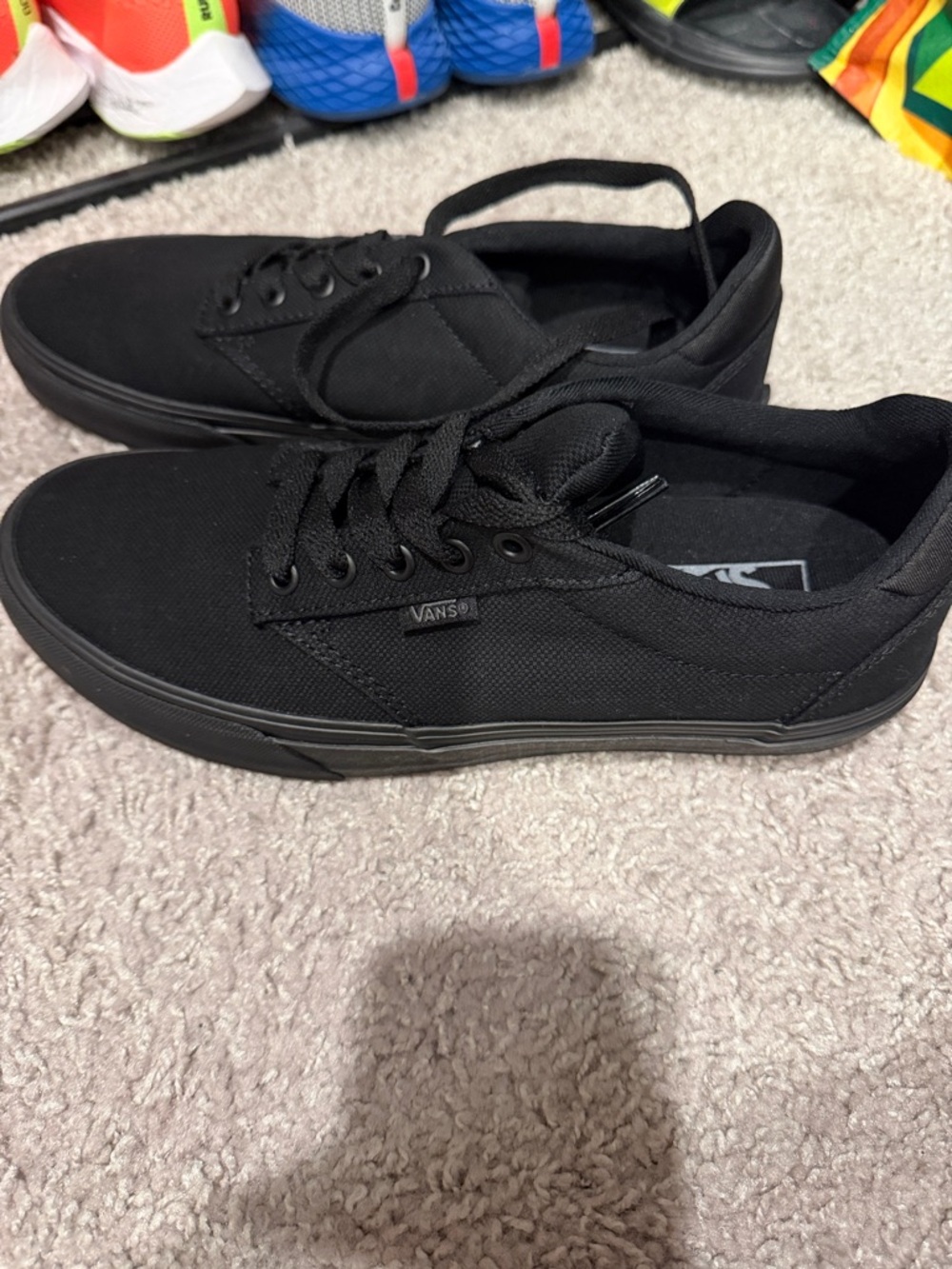 Vans Black Canvas Low-Top Sneakers M9/W11